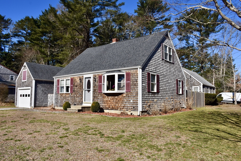 175 Cromesett Road Wareham, MA 02571 - Photo 5 of 26