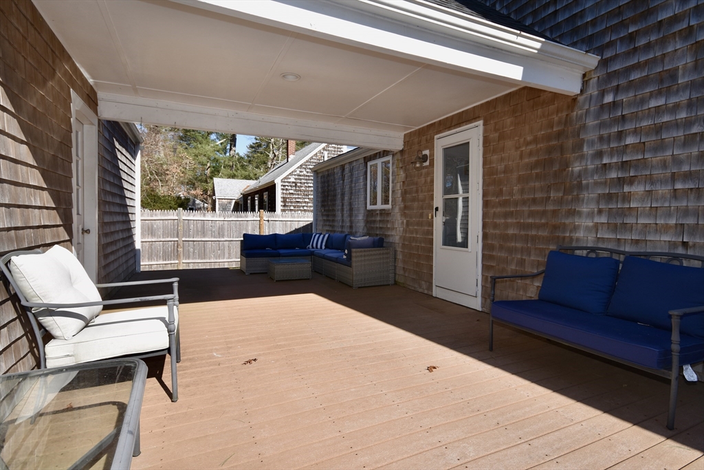 175 Cromesett Road Wareham, MA 02571 - Photo 6 of 26