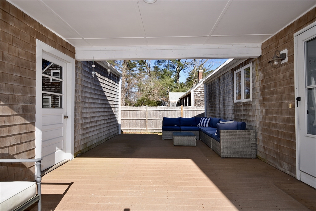 175 Cromesett Road Wareham, MA 02571 - Photo 7 of 26