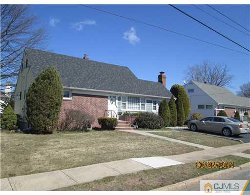 19 Montview Road Edison, NJ 08837 - Photo 1 of 15 a front view of a house with a yard
