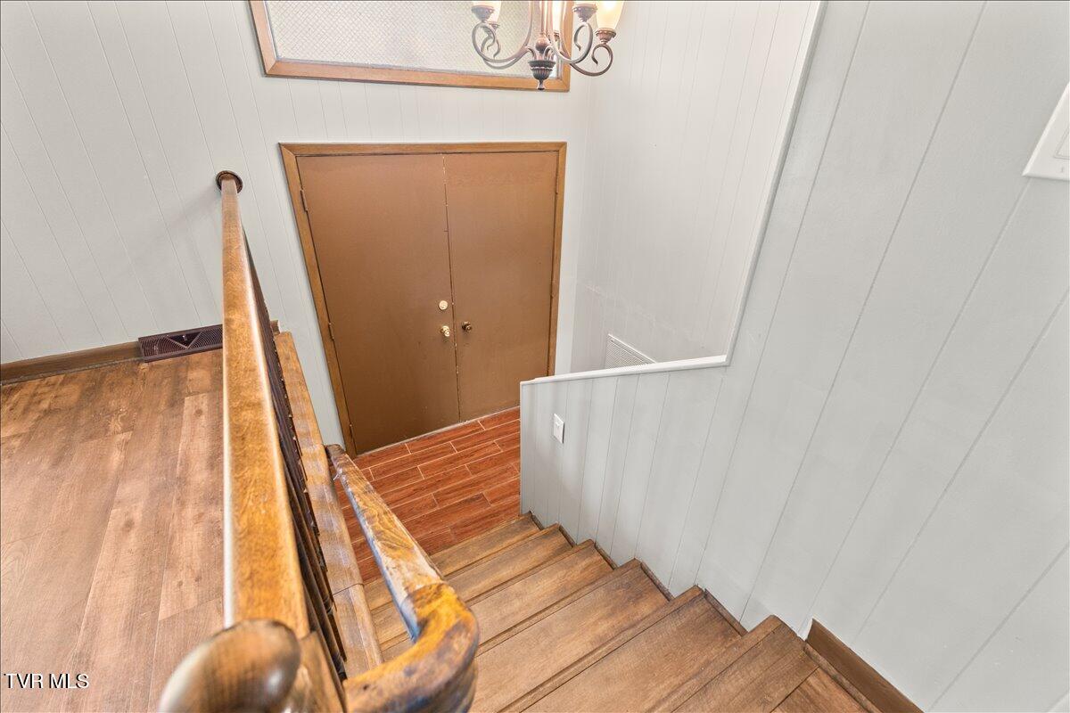 263 Fain Road Blountville, TN 37617 - Photo 15 of 51 06-128A3498