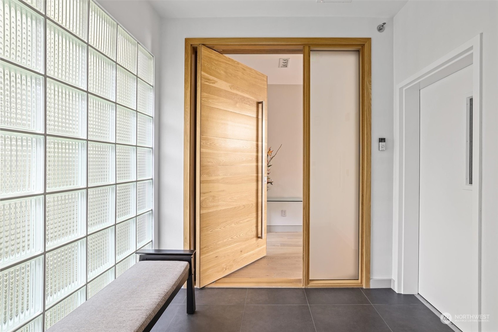 1661 Harbor Avenue Southwest, Unit 600 Seattle, WA 98126 - Photo 2 of 40 an empty room with windows