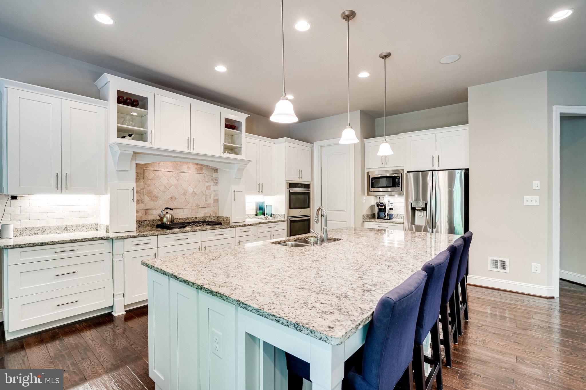 7561 Glen Pointe Court Springfield, VA 22153 - Photo 26 of 67 Wonderful Space for Gathering