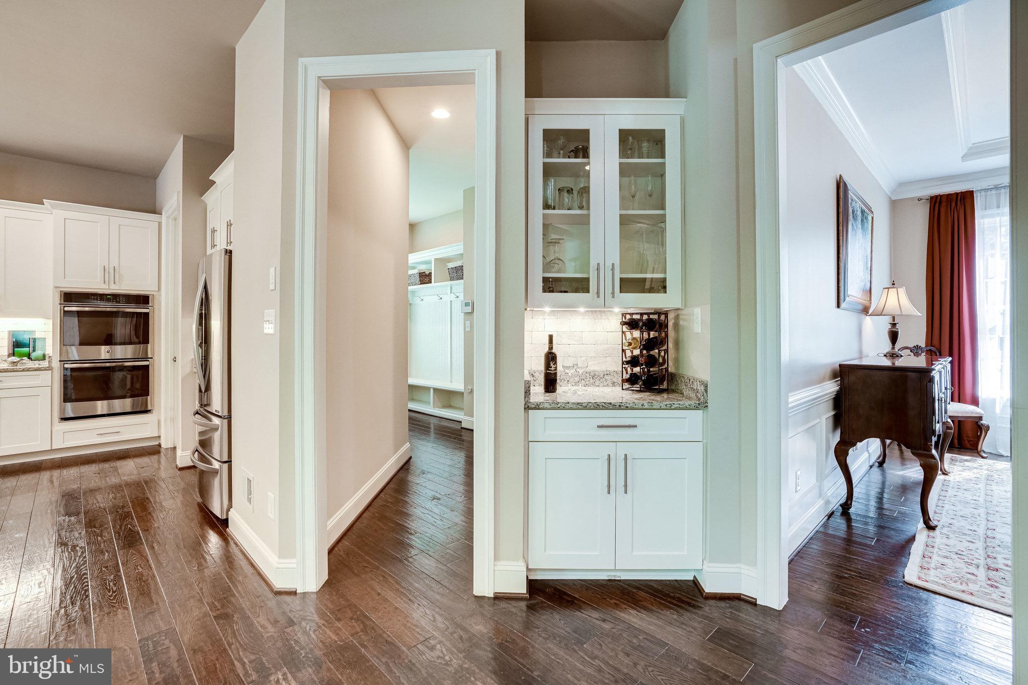 7561 Glen Pointe Court Springfield, VA 22153 - Photo 35 of 67 Butlers Pantry & Walk In Kitchen Pantry