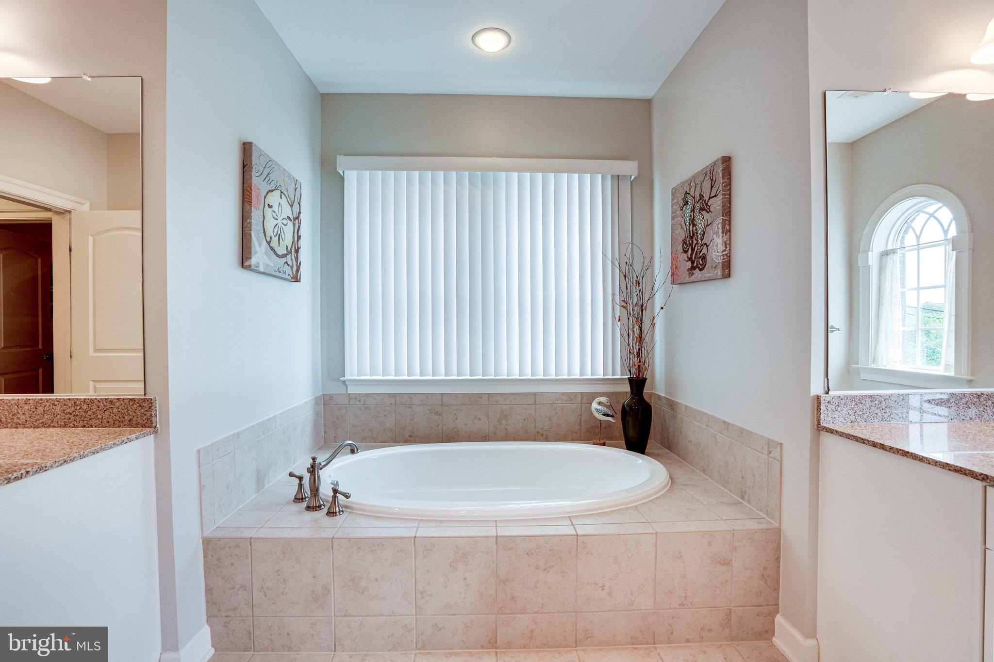 7561 Glen Pointe Court Springfield, VA 22153 - Photo 48 of 67 Relax in Luxury