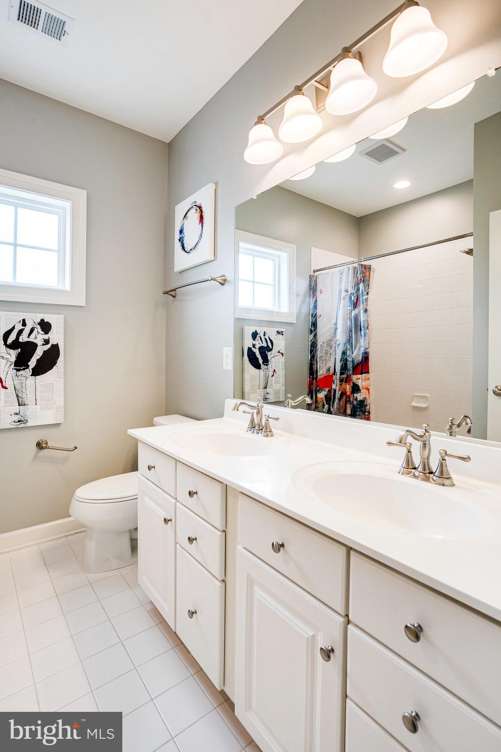 7561 Glen Pointe Court Springfield, VA 22153 - Photo 51 of 67 Spacious Full Hall Bath