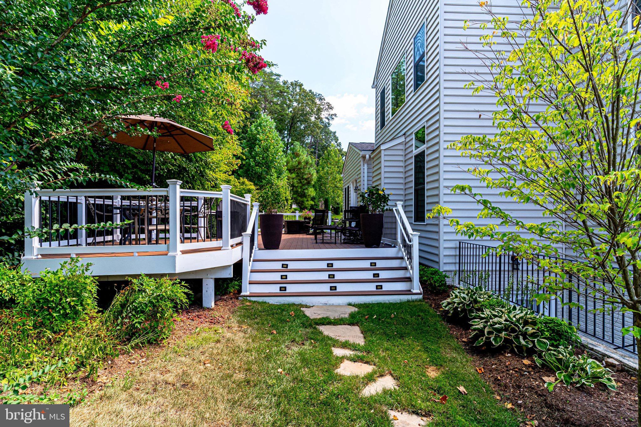 7561 Glen Pointe Court Springfield, VA 22153 - Photo 10 of 67 Perfect for Entertaining