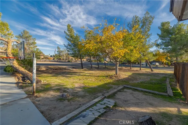 $564,900 | 19215 Hupa Road, Apple Valley, CA 92307
