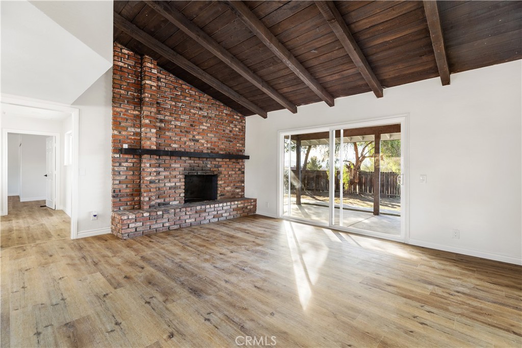 19215 Hupa Road Apple Valley, CA 92307 - Photo 4 of 58