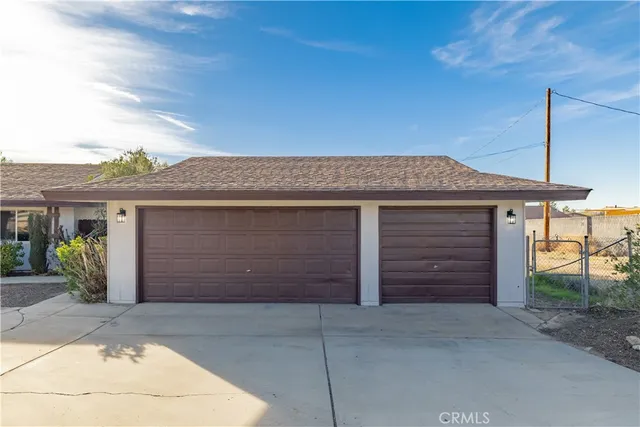 $564,900 | 19215 Hupa Road, Apple Valley, CA 92307