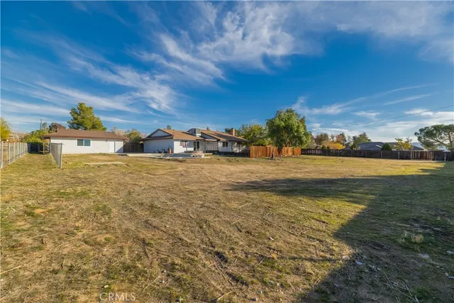 $564,900 | 19215 Hupa Road, Apple Valley, CA 92307