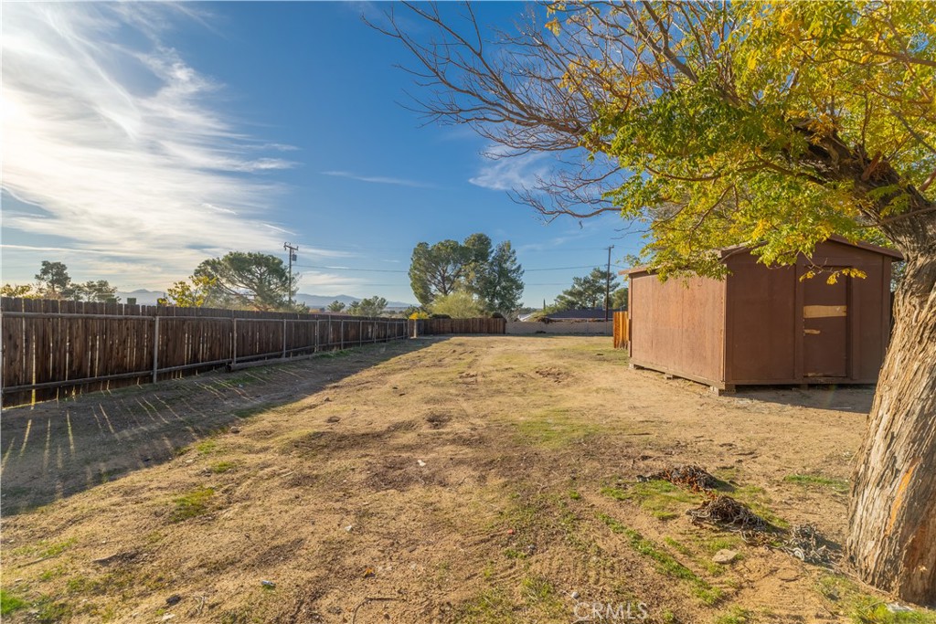 19215 Hupa Road Apple Valley, CA 92307 - Photo 46 of 58