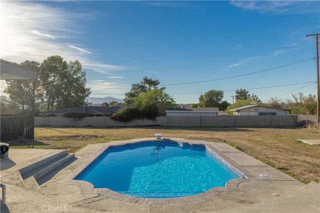 $564,900 | 19215 Hupa Road, Apple Valley, CA 92307