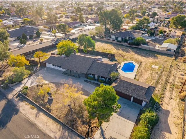 $564,900 | 19215 Hupa Road, Apple Valley, CA 92307