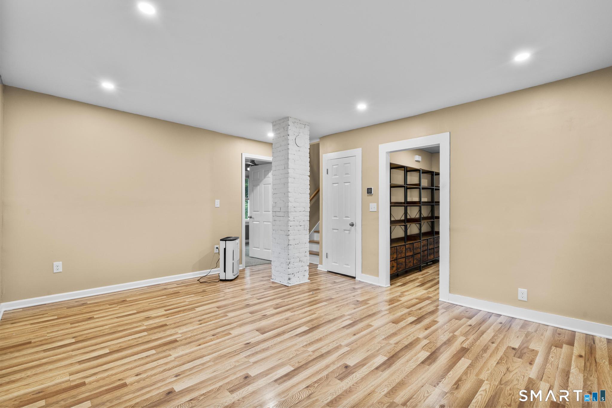 137 High Street Vernon, CT 06066 - Photo 10 of 37