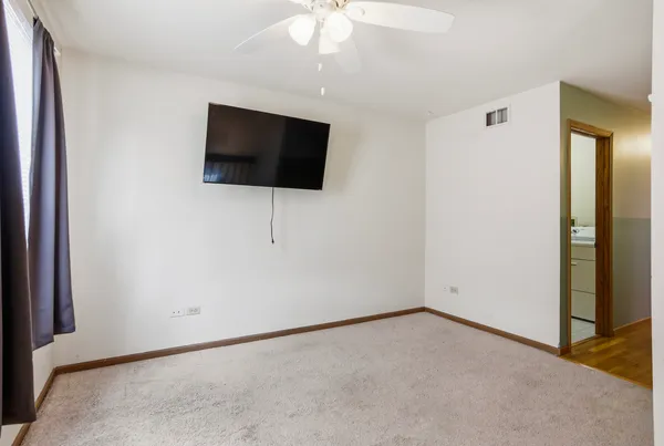 $2,000 | 5610 West Von Avenue, Unit A, Monee, IL 60449