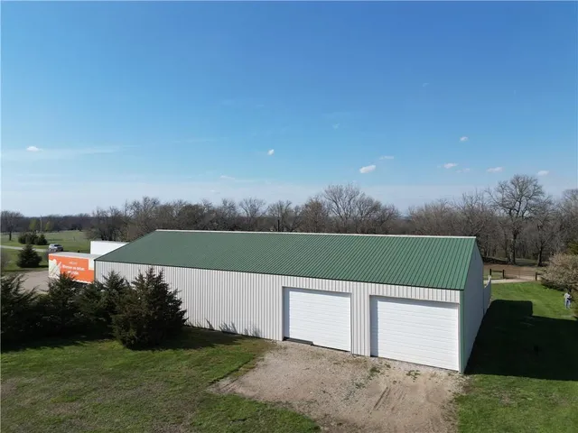 $258,000 | 2533 Arkansas Terrace, Quenemo, KS 66528