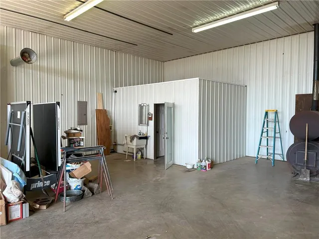 $258,000 | 2533 Arkansas Terrace, Quenemo, KS 66528