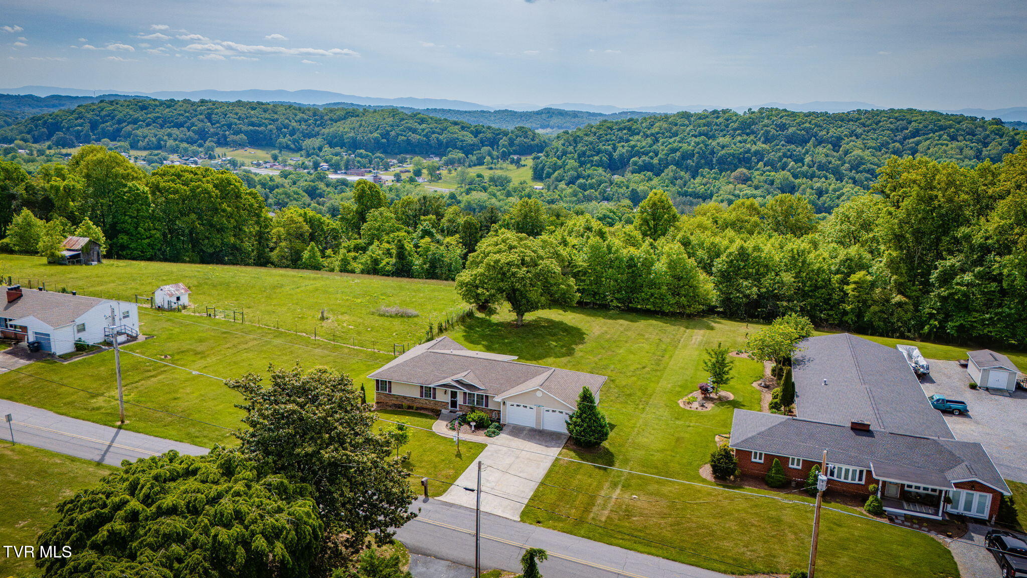4653 Old Stage Road Kingsport, TN 37664 - Photo 28 of 35 102