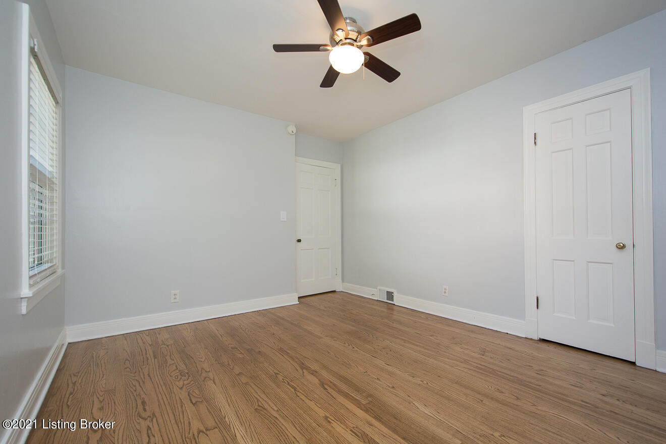217 Woodcleft Road Louisville, KY 40222 - Photo 29 of 65 Bedroom