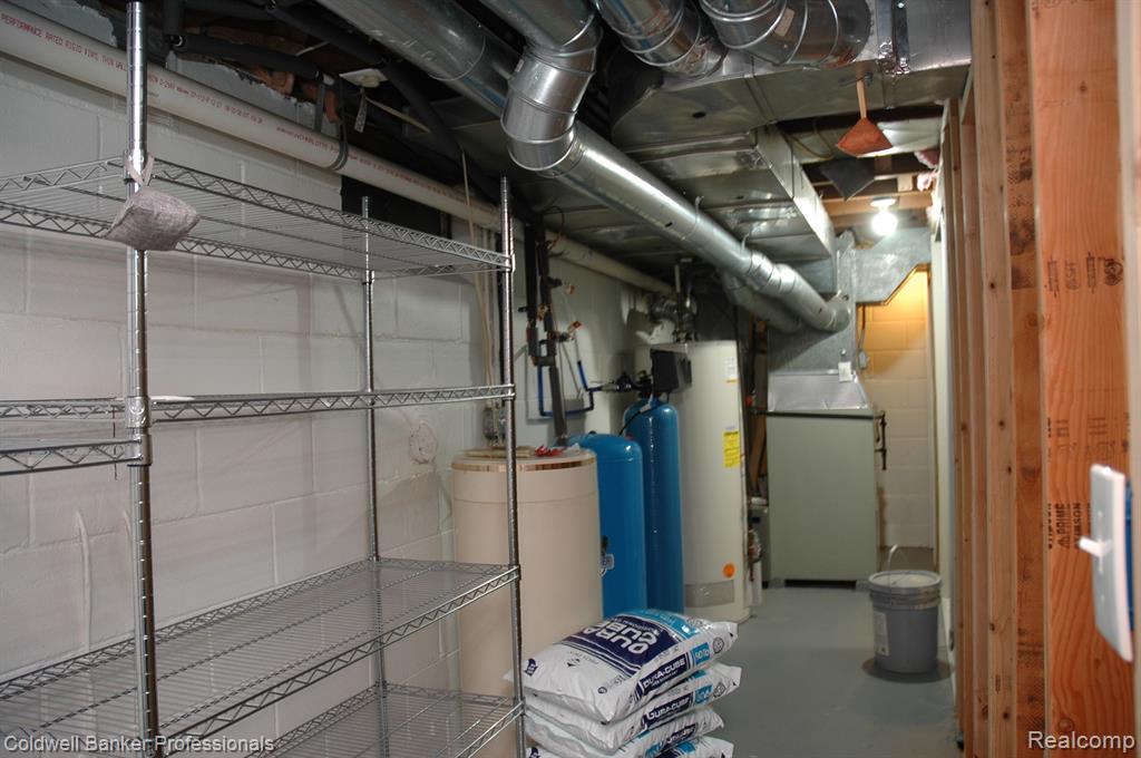 5417 Flushing Road Flushing, MI 48433 - Photo 48 of 63