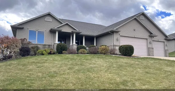 $499,900 | 413 Harvest Hill Drive, Denmark, WI 54208