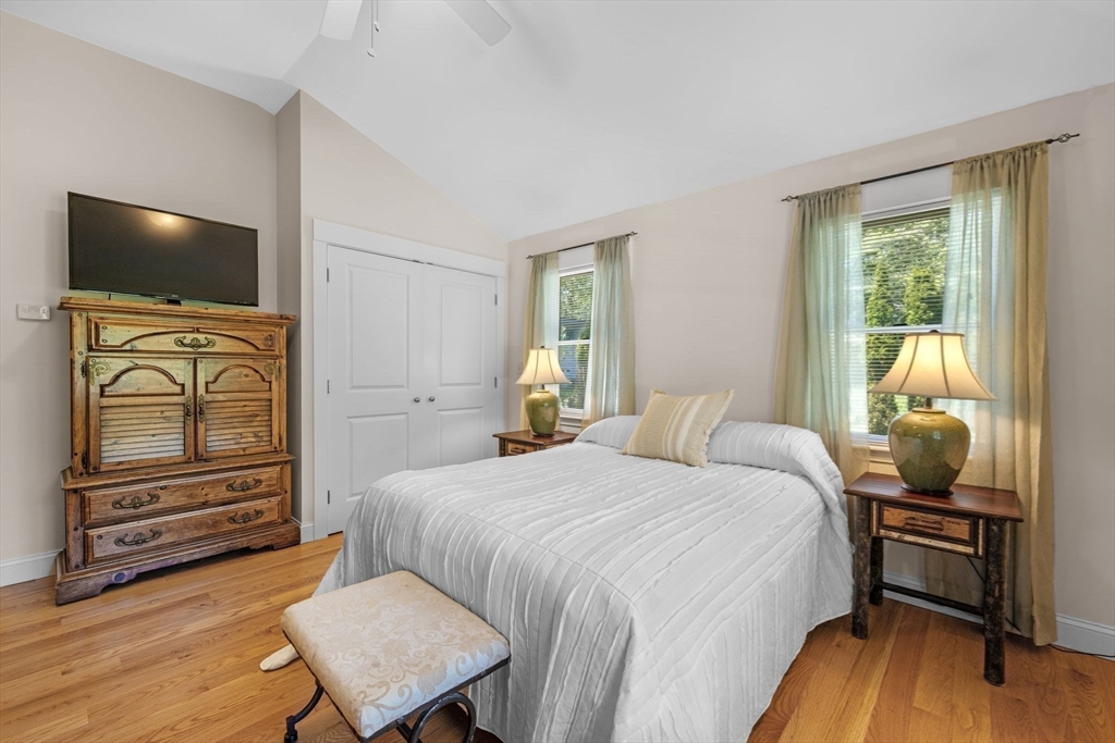 9 Oxford Road Gloucester, MA 01930 - Photo 20 of 41