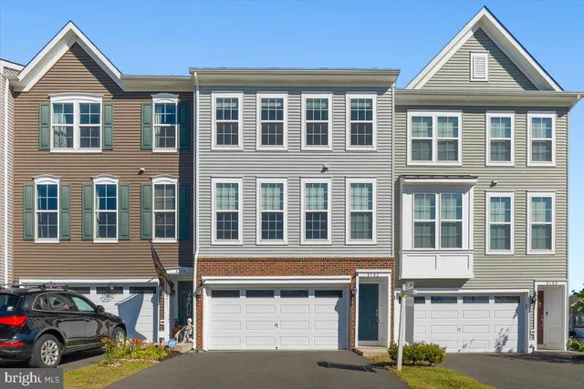 $3,200 | 8182 Broad Place, Manassas, VA 20111