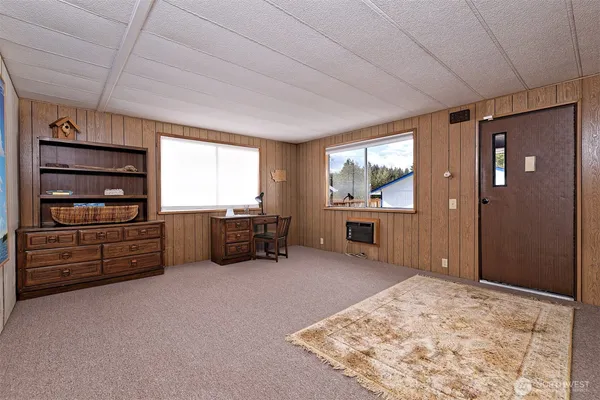 $475,000 | 240 East Orchard Beach Drive, Grapeview, WA 98546