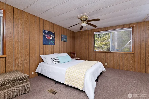 $475,000 | 240 East Orchard Beach Drive, Grapeview, WA 98546