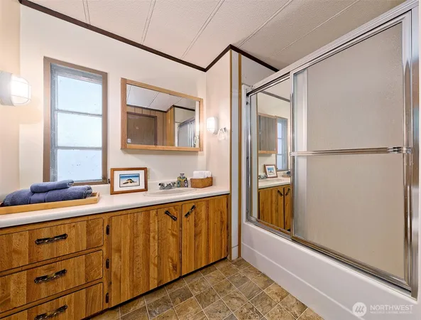 $475,000 | 240 East Orchard Beach Drive, Grapeview, WA 98546