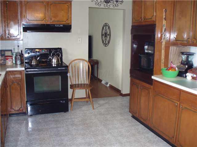 5455 Hall Road Columbus, OH 43228 - Photo 7 of 11 Gallery Image 7