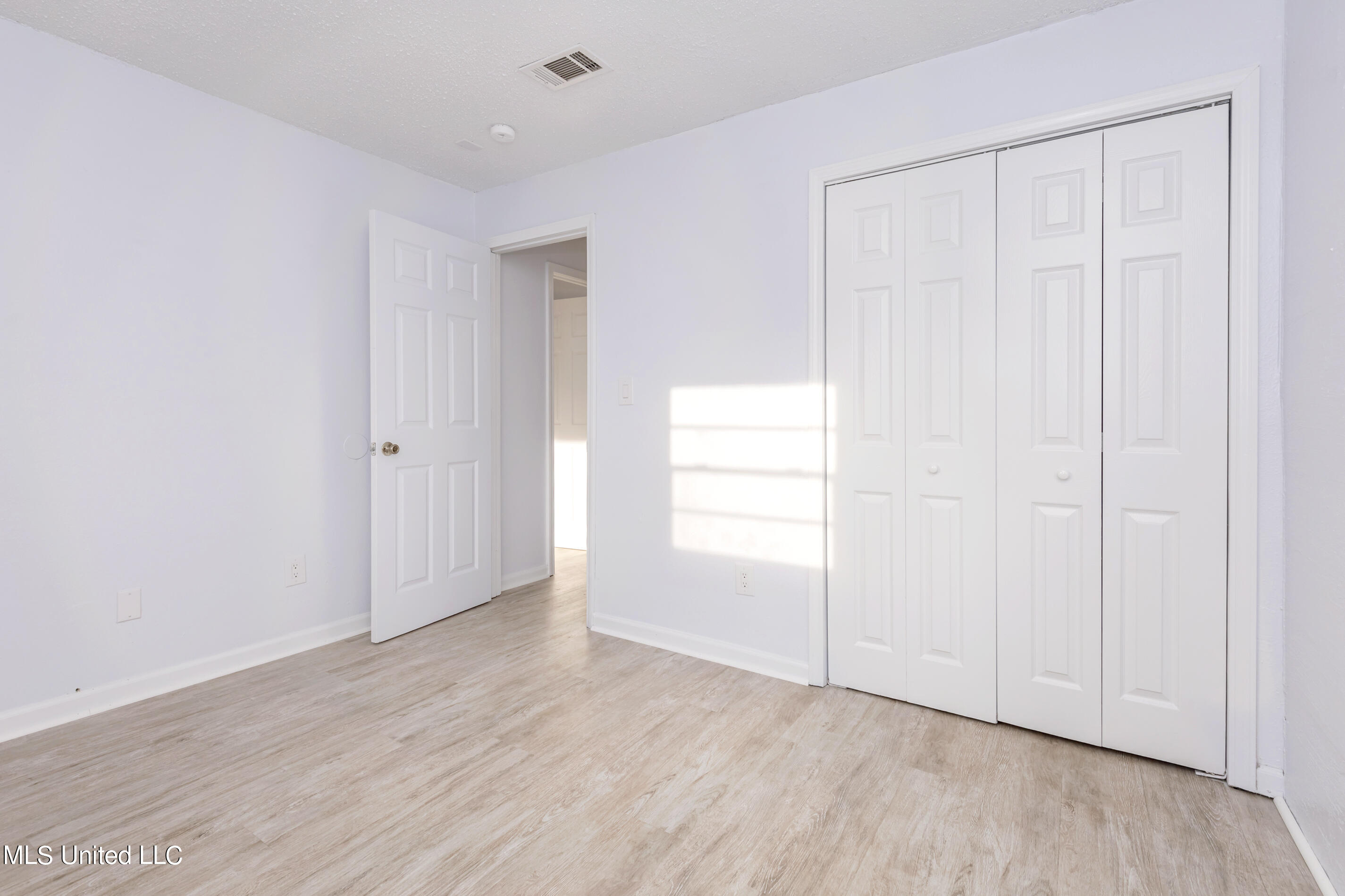 8429 Highway 613, Unit 5 Moss Point, MS 39562 - Photo 31 of 46 IMG_2298