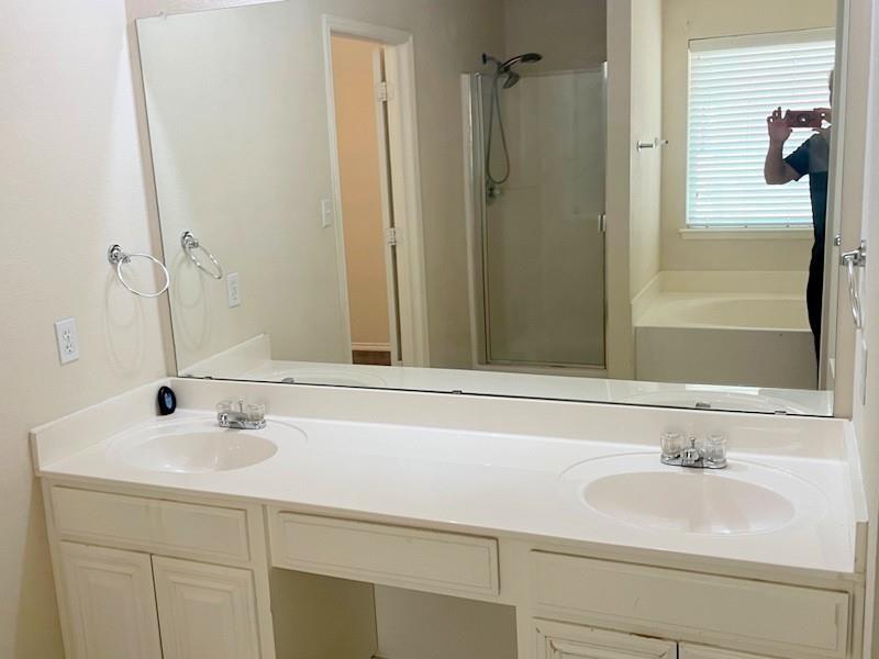 8055 Raleigh Drive Fort Worth, TX 76123 - Photo 14 of 24 Primary bathroom