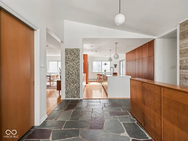 $639,900 | 5945 Andover Road, Indianapolis, IN 46220