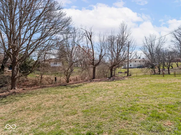 $639,900 | 5945 Andover Road, Indianapolis, IN 46220