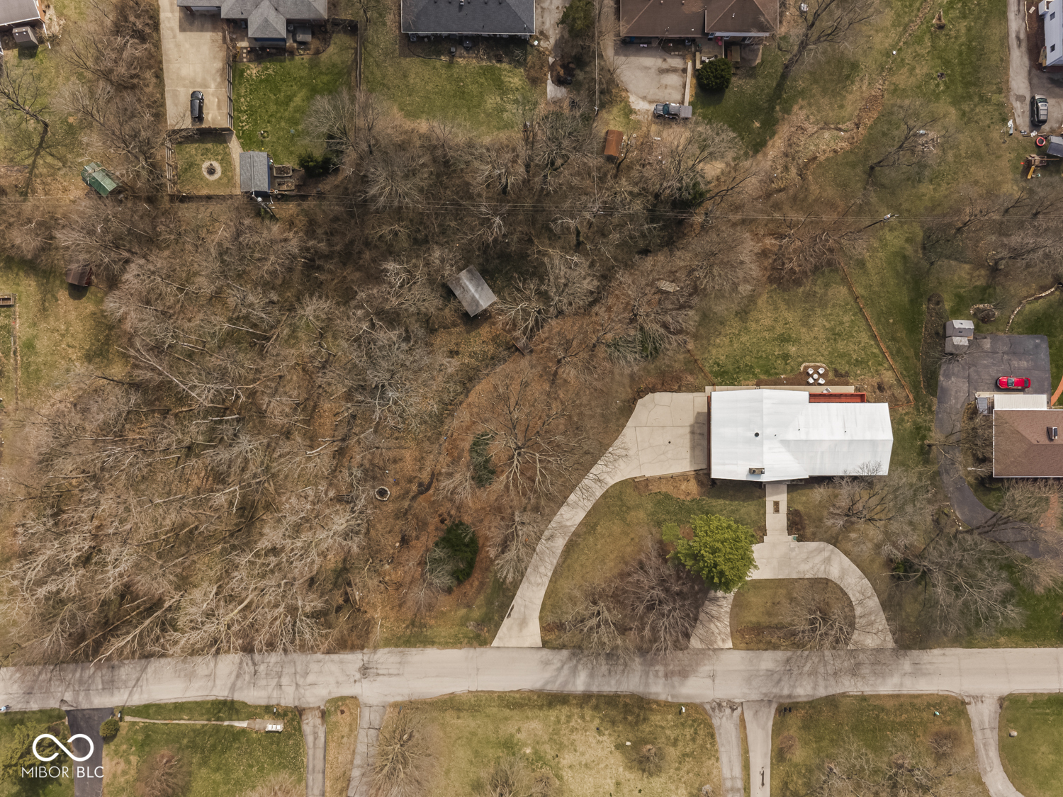 5945 Andover Road Indianapolis, IN 46220 - Photo 8 of 75