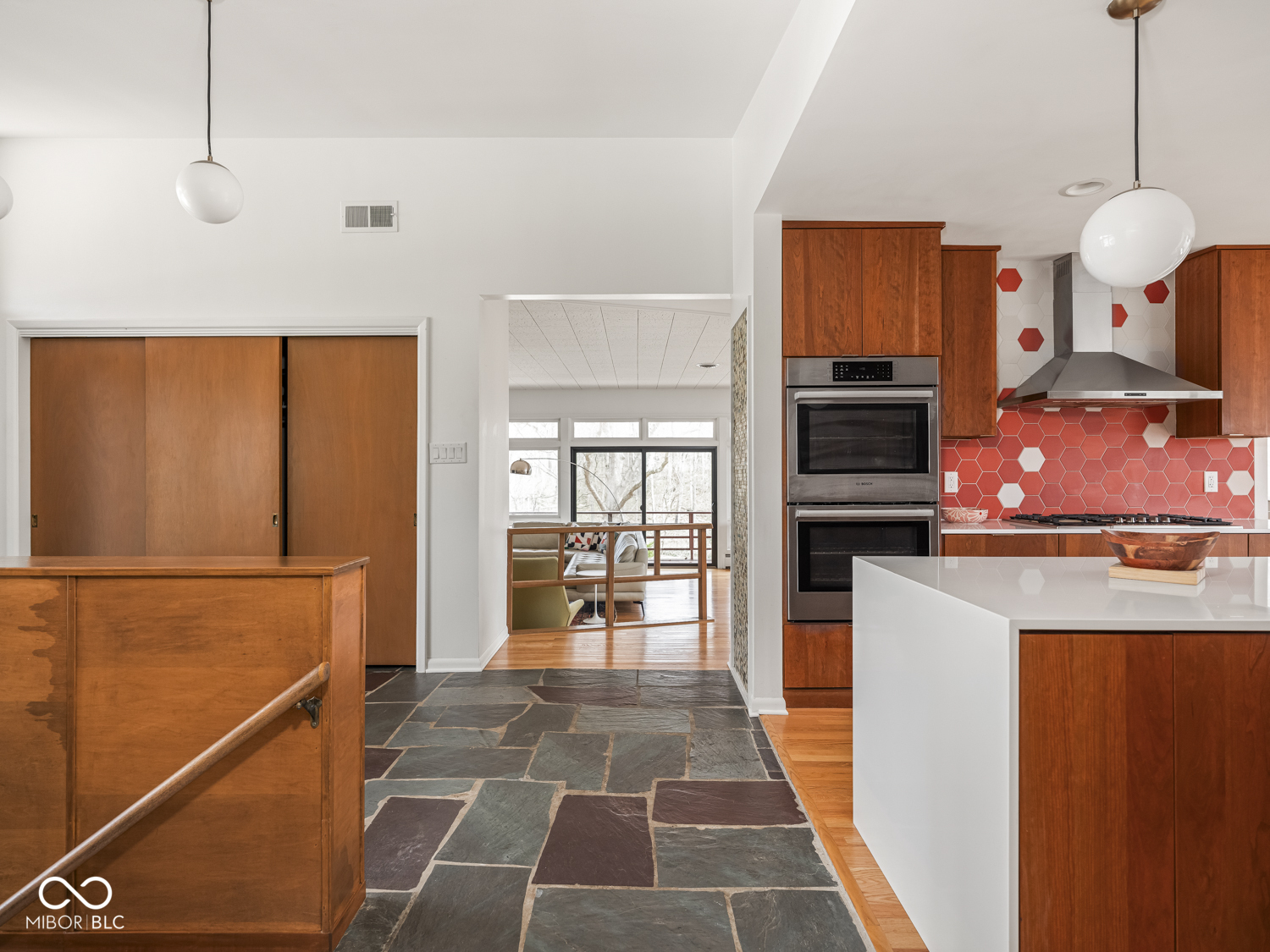 5945 Andover Road Indianapolis, IN 46220 - Photo 10 of 75