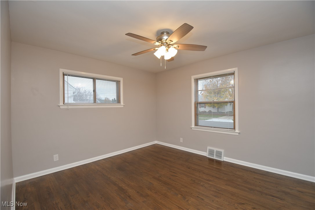 30409 Barjode Road Willowick, OH 44095 - Photo 16 of 34