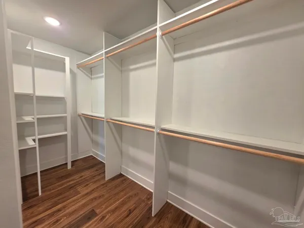 $2,500 | 248 North De Villiers Street, Pensacola, FL 32502