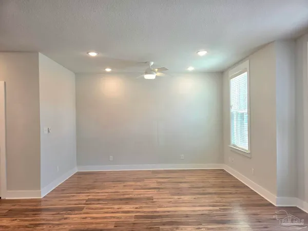 $2,500 | 248 North De Villiers Street, Pensacola, FL 32502