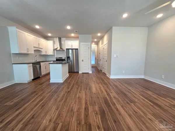 $2,500 | 248 North De Villiers Street, Pensacola, FL 32502