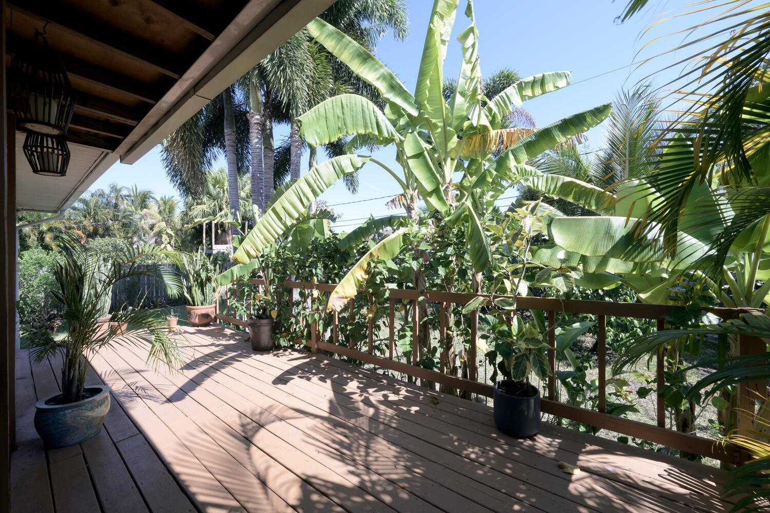3745 Southeast Middle Street Stuart, FL 34997 - Photo 20 of 25 Backyard deck