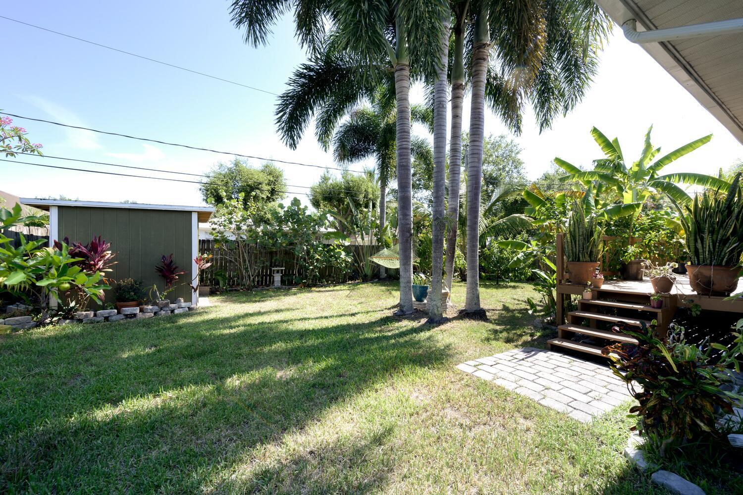 3745 Southeast Middle Street Stuart, FL 34997 - Photo 22 of 25 Backyard