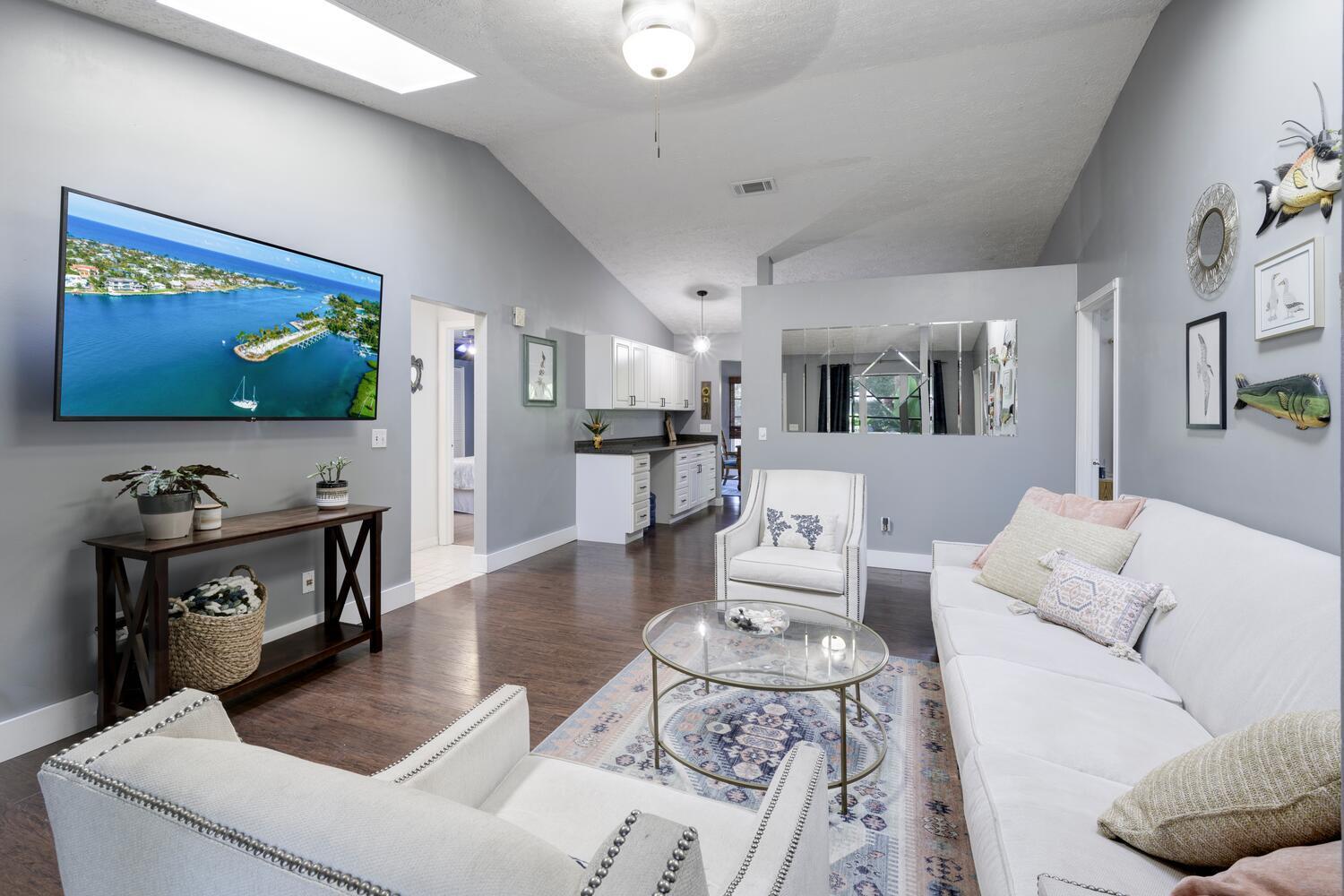 3745 Southeast Middle Street Stuart, FL 34997 - Photo 3 of 25 Living room