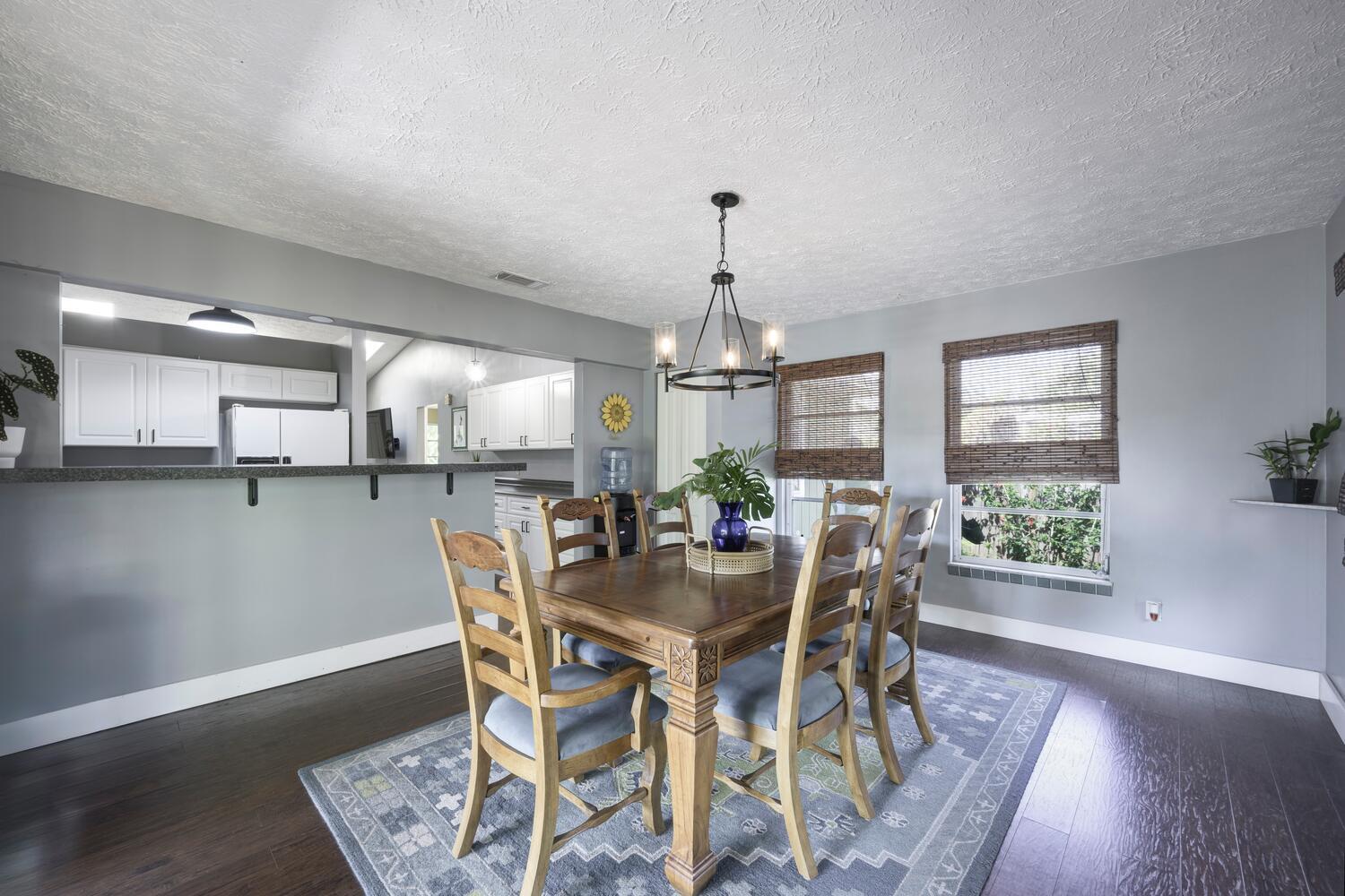 3745 Southeast Middle Street Stuart, FL 34997 - Photo 10 of 25 Dining area