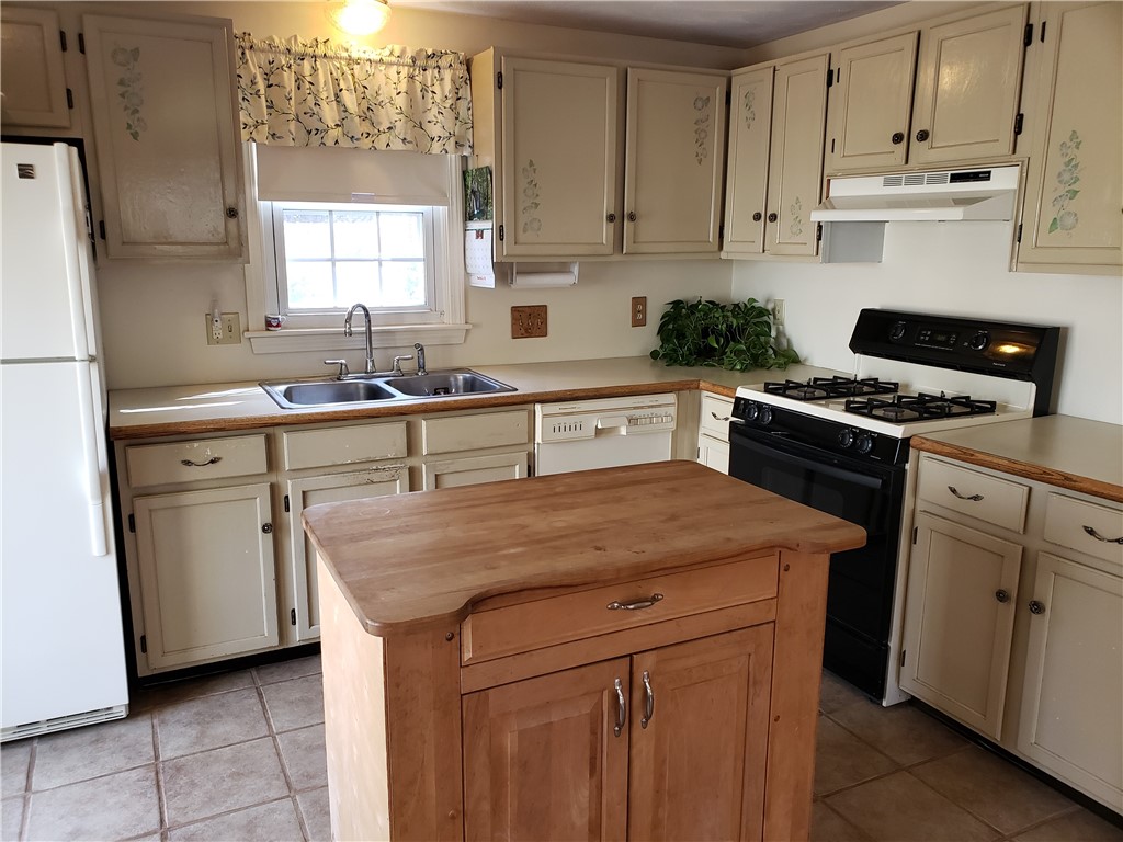 35 Tug Hollow Road Richmond, RI 02892 - Photo 8 of 35 Gallery Image 8