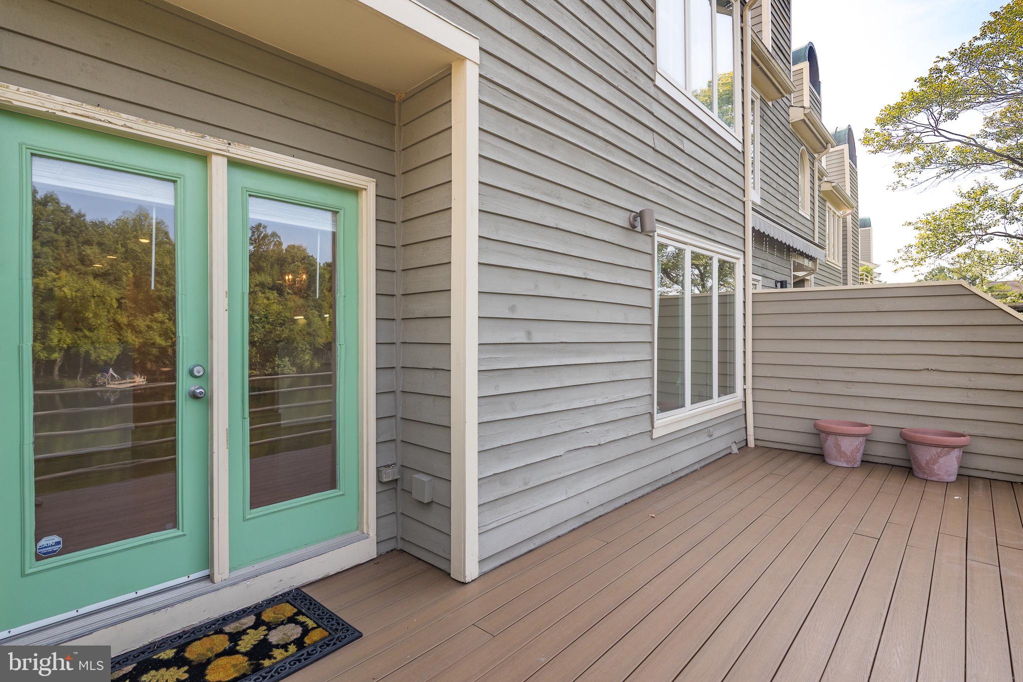 1987 Lakeport Way Reston, VA 20191 - Photo 21 of 56 Deck French Doors