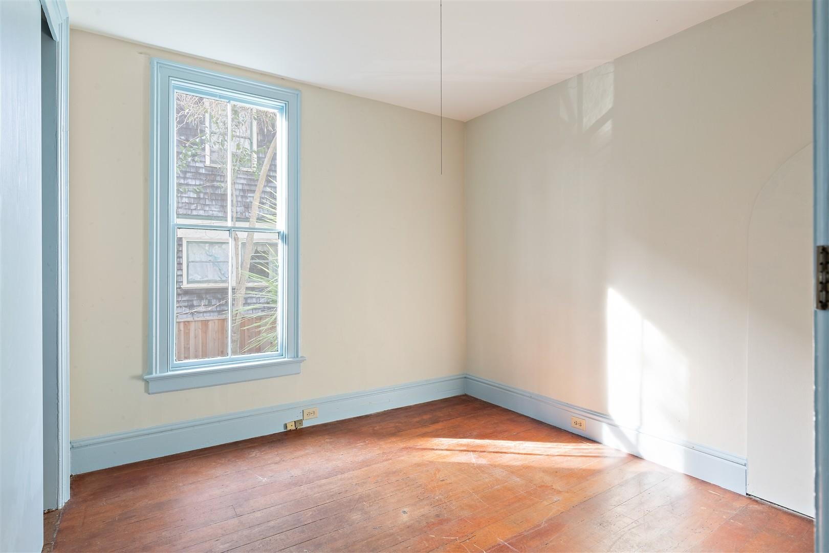 2415 Blake Street Berkeley, CA 94704 - Photo 7 of 26