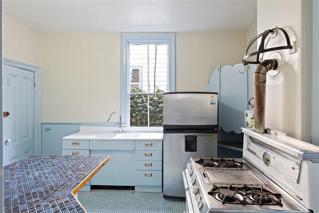 $1,099,000 | 2415 Blake Street, Berkeley, CA 94704